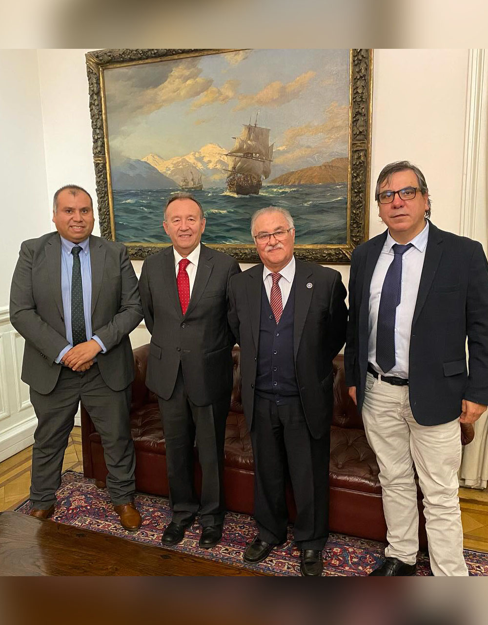 Colegio de Contadores de Chile se reune con Presidente del Senado